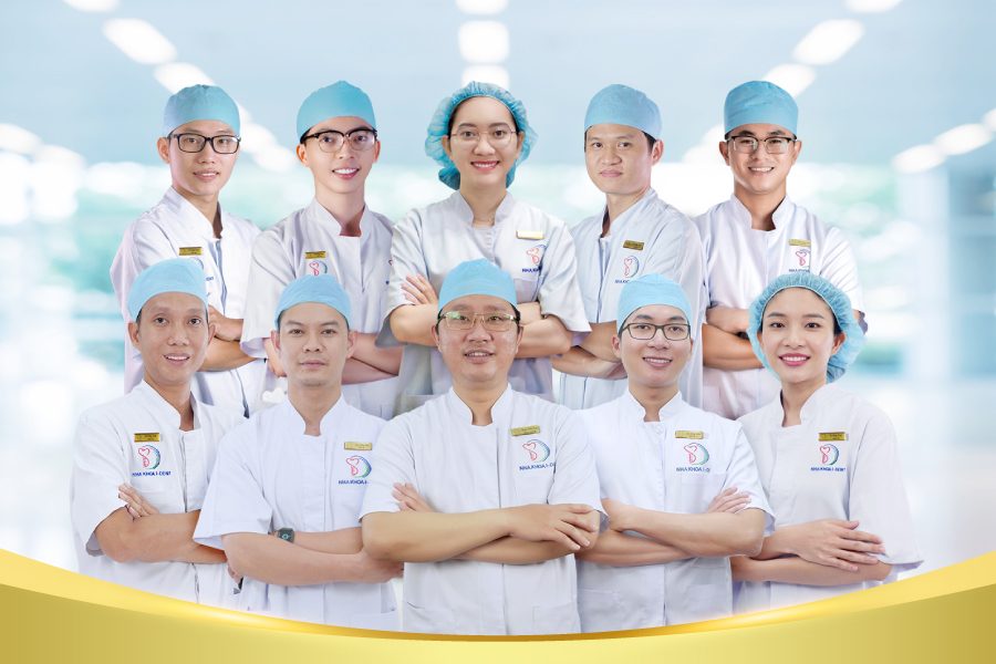 Đội ngũ bác sĩ tại nha khoa I-DENT luôn tận tâm với khách hàng Đội ngũ bác sĩ tại nha khoa I-DENT luôn tận tâm với khách hàng