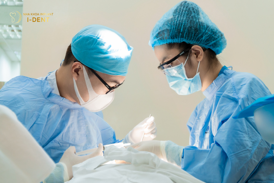 Lựa chọn các nha khoa uy tín, nơi có đội ngũ bác sĩ giỏi, trình độ chuyên môn cao, giàu kinh nghiệm Lựa chọn các nha khoa uy tín, nơi có đội ngũ bác sĩ giỏi, trình độ chuyên môn cao, giàu kinh nghiệm