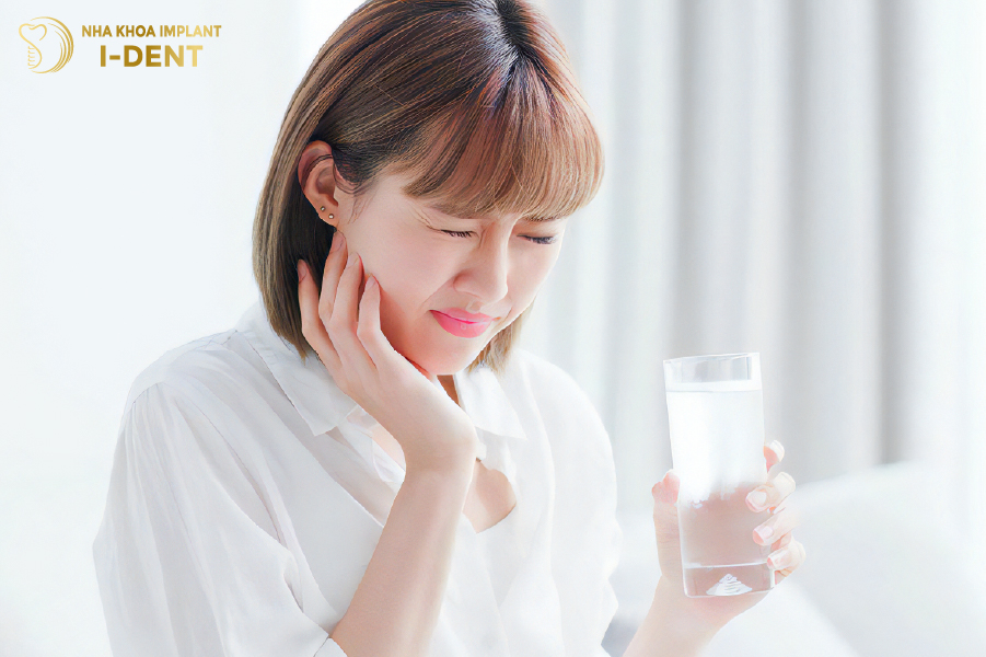 Làm gì khi ê buốt kéo dài không khỏi sau khi bọc răng sứ? Làm gì khi ê buốt kéo dài không khỏi sau khi bọc răng sứ?