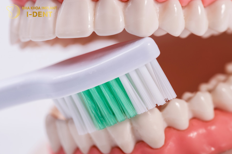 Chăm sóc răng miệng để tăng độ bền khi trám răng Chăm sóc răng miệng để tăng độ bền khi trám răng