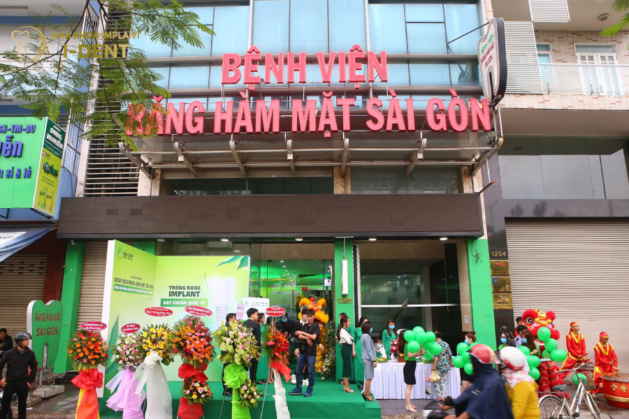 Bệnh viện Răng Hàm Mặt Sài Gòn trồng răng implant uy tín tại tphcm