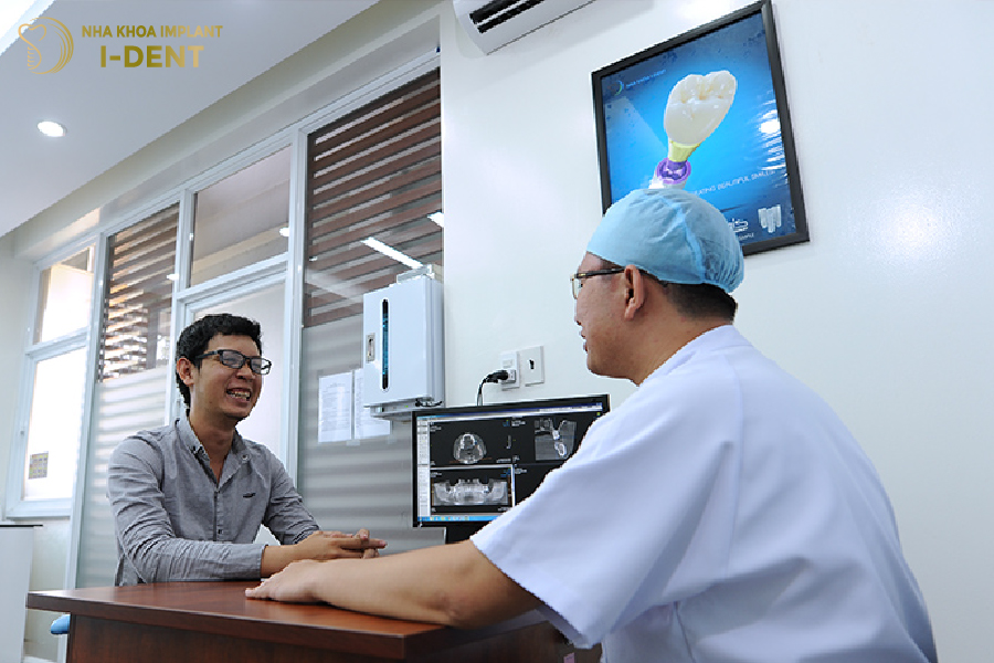 Thăm khám và nhận tư vấn từ bác sĩ về phương pháp khắc phục răng móm phù hợp Thăm khám và nhận tư vấn từ bác sĩ về phương pháp khắc phục răng móm phù hợp
