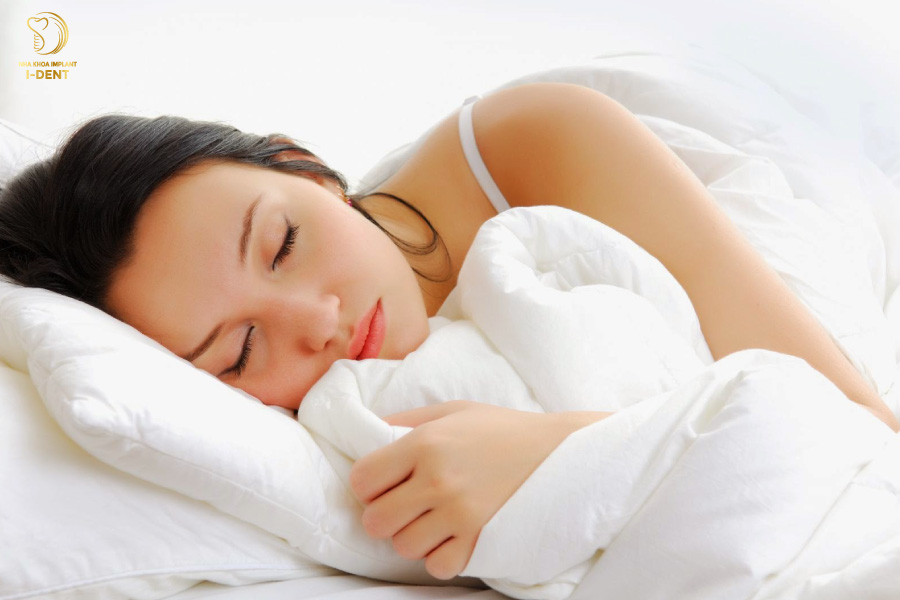 Nghỉ ngơi, thư giãn trước khi nhổ răng để tâm lý thoải mái hơn
