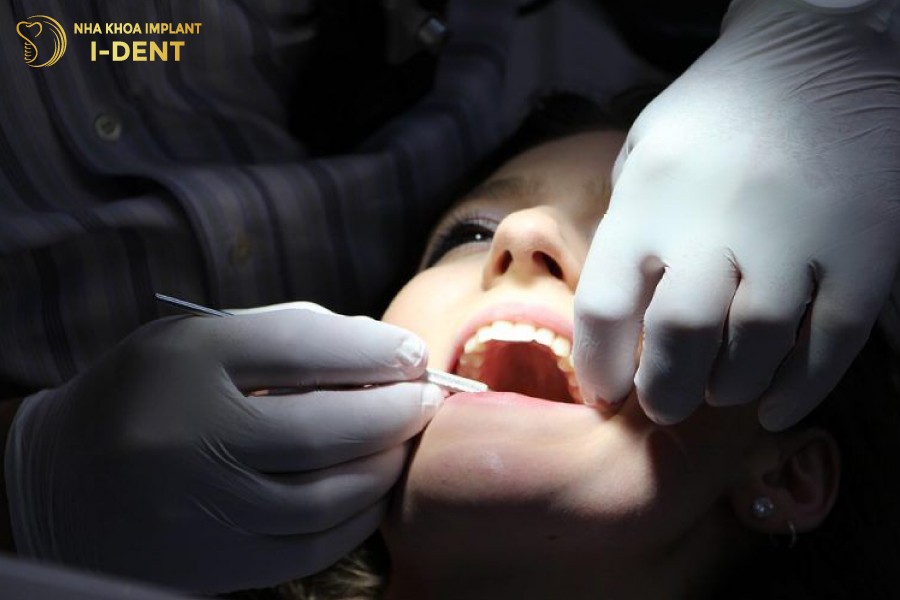 Niềng răng mặt trong đòi hỏi bác sĩ phải giàu kinh nghiệm