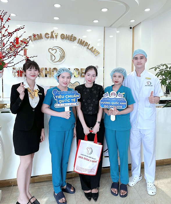 bs-duy-thai-va-benh-nhan-2