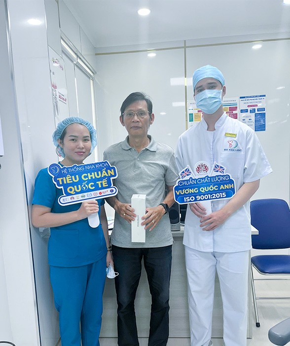 bs-duy-thai-va-benh-nhan-1