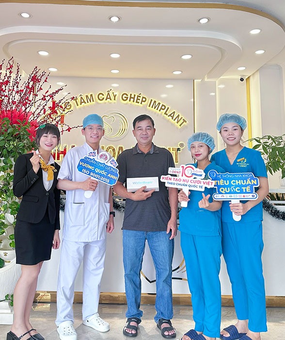 bs lê vũ và bệnh nhân 1