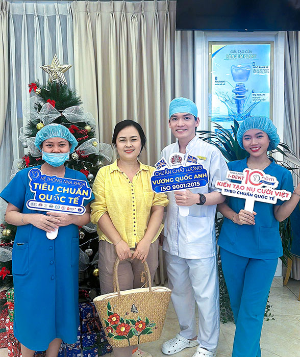 bs lê vũ và bệnh nhân 2