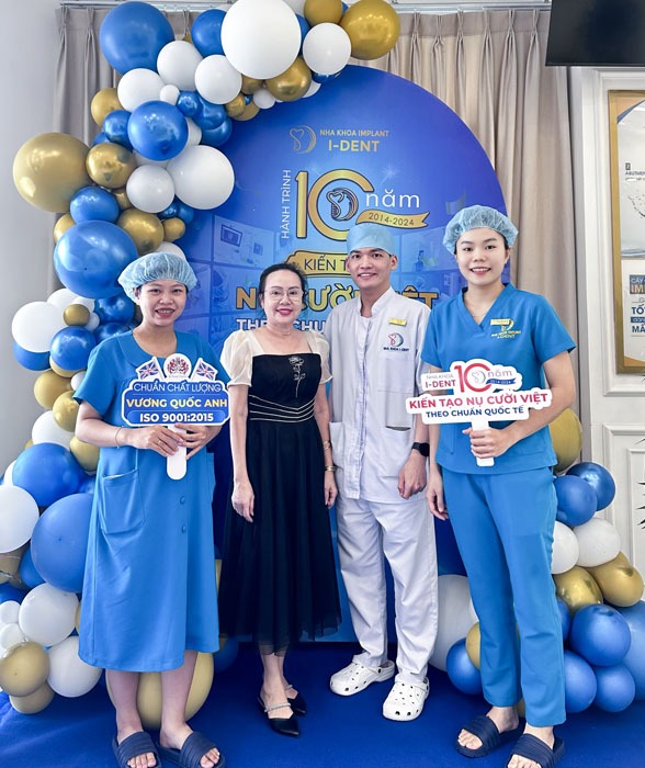 bs lê vũ và bệnh nhân 4