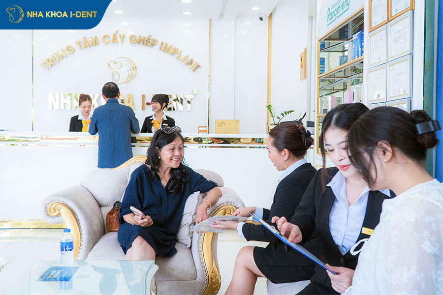 review trồng răng implant tại ident với chi phí hợp lý